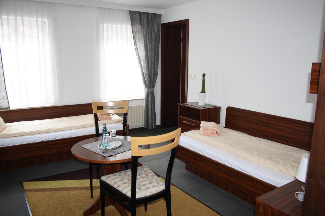 Hotel & Restaurant Aragwi 萨尔茨韦德尔 外观 照片